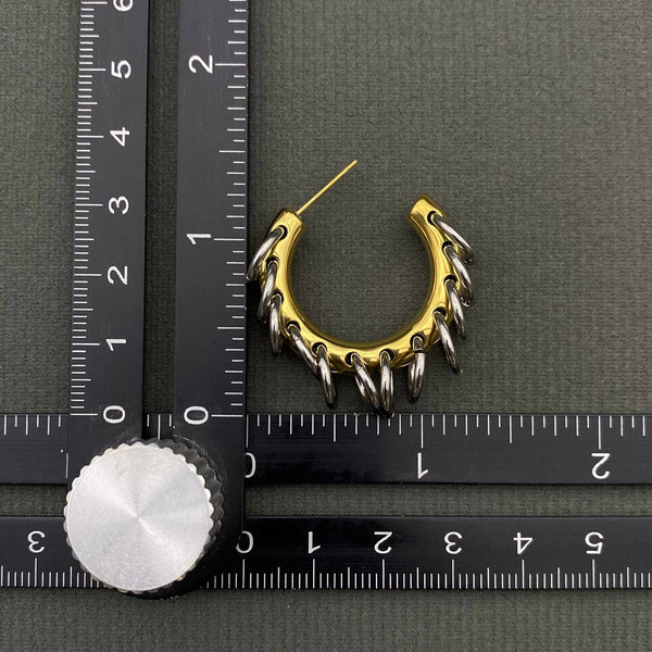 Two-tone Ring Finge Shaped Earrings