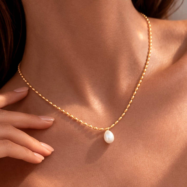 Vivienne Pearl Necklace