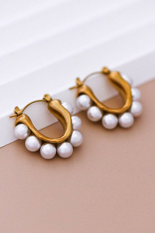 Eloise Pearl Dangle Hoops