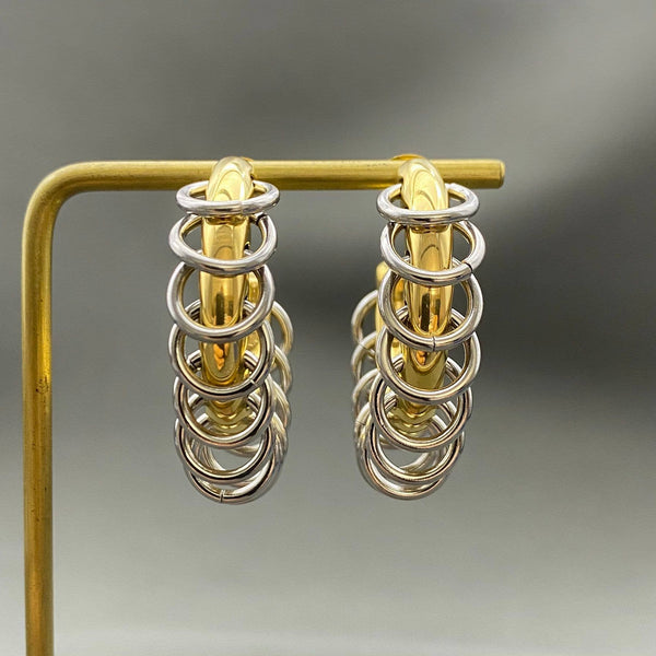 Two-tone Ring Finge Shaped Earrings