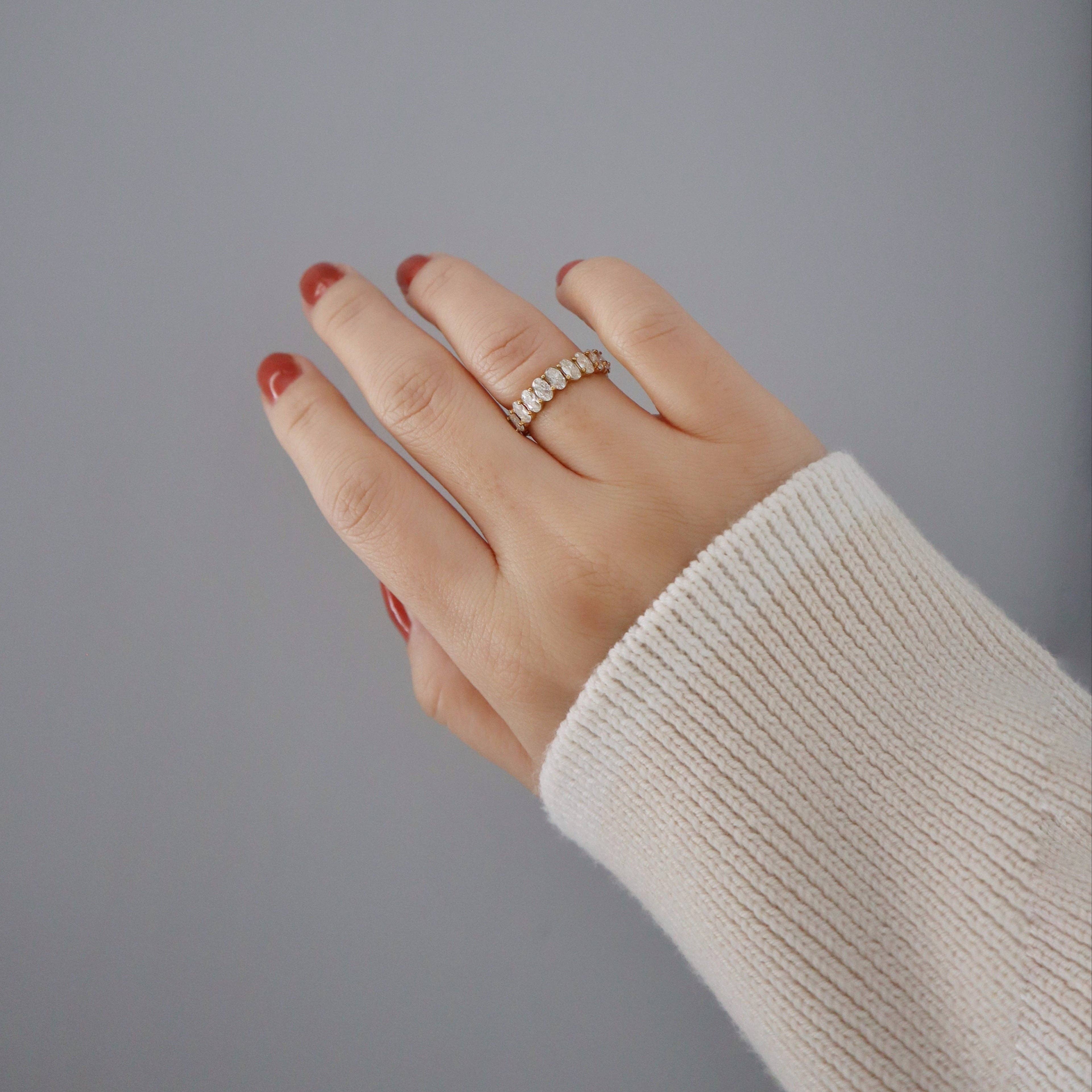 Valentina Eternity Ring