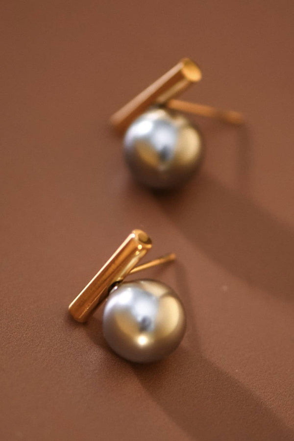 Chloe Stud Earrings