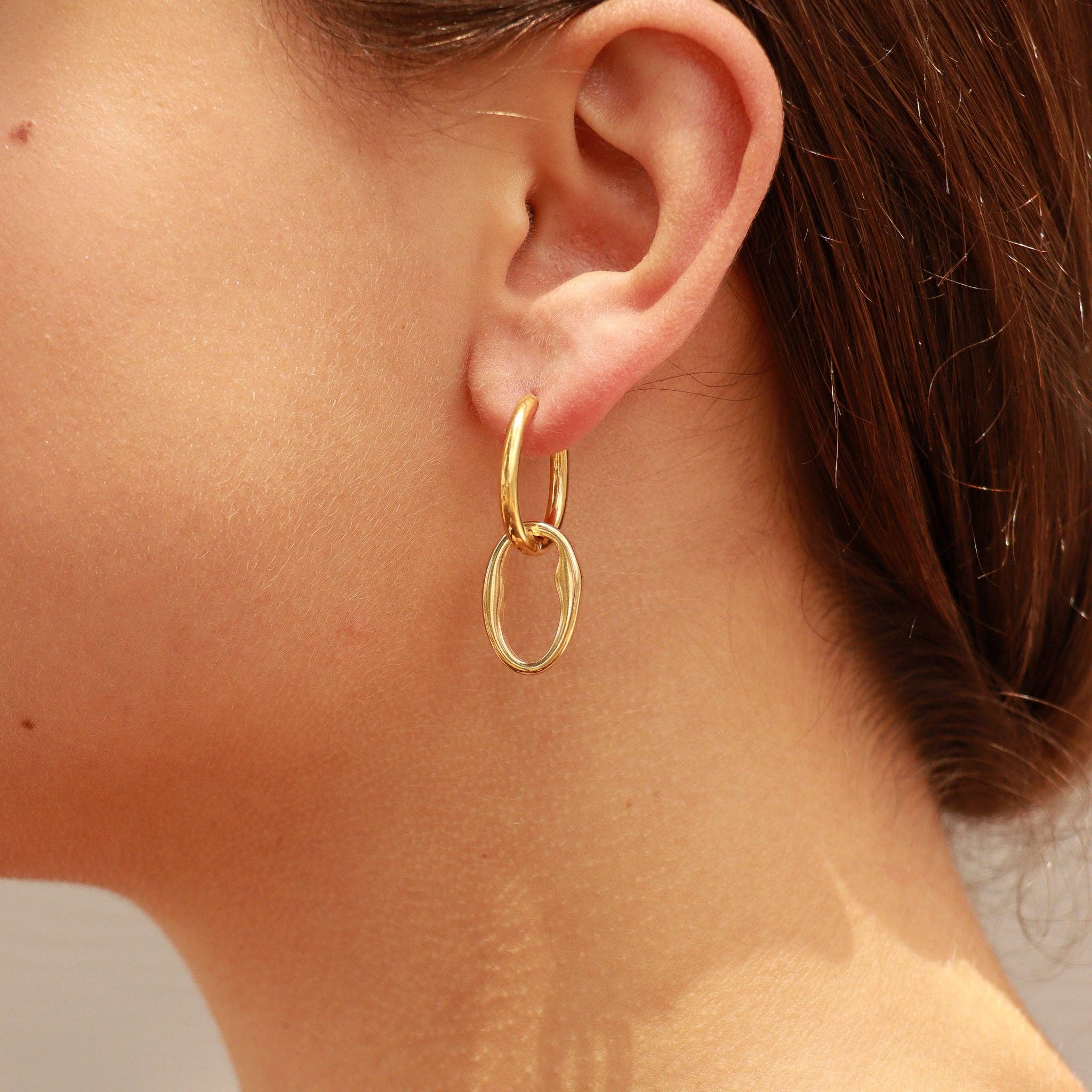 Sarah Interlocked Oval Pendant Earrings