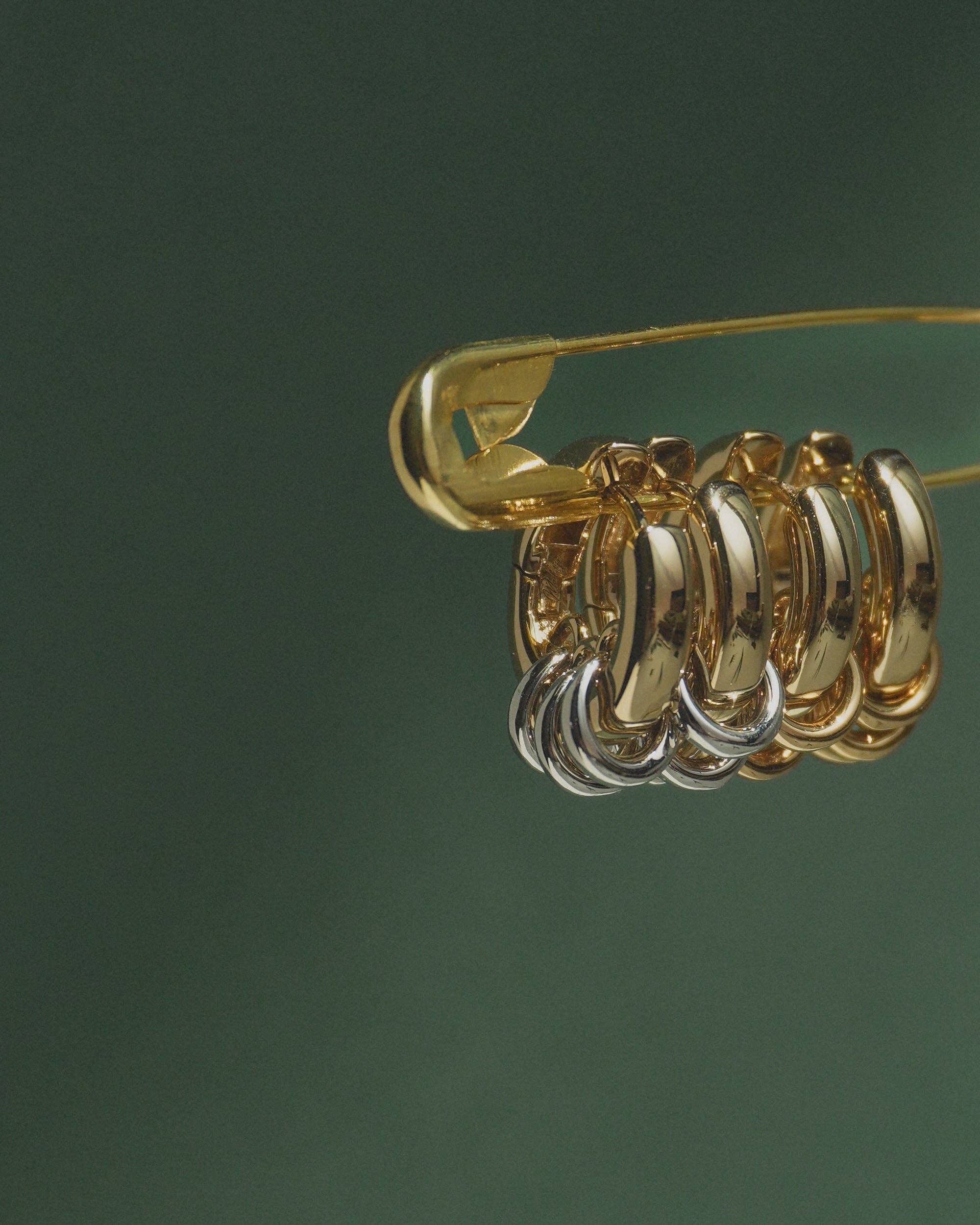 Grande Levi Huggies - Gold