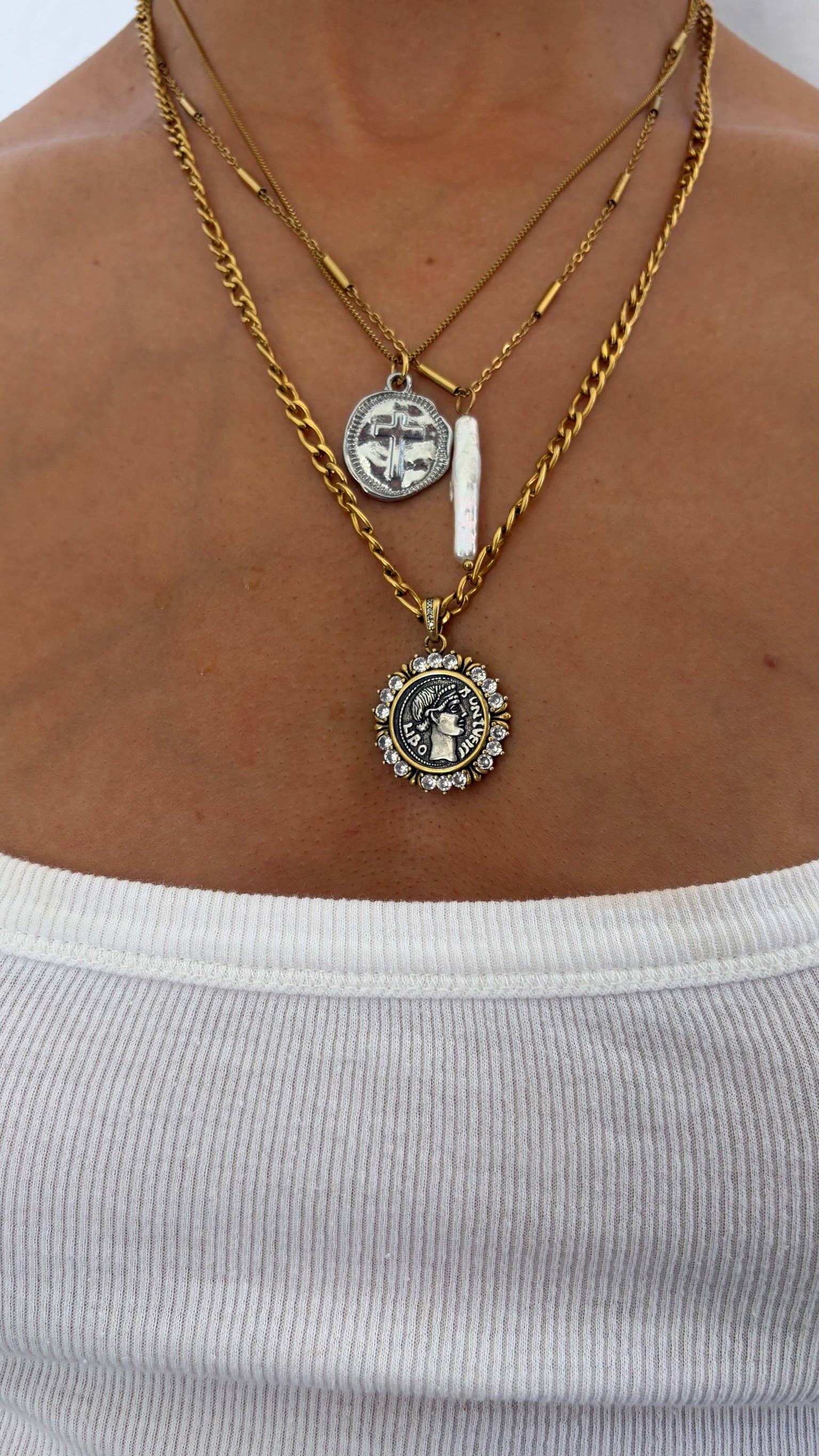Valentina Medallion Necklace