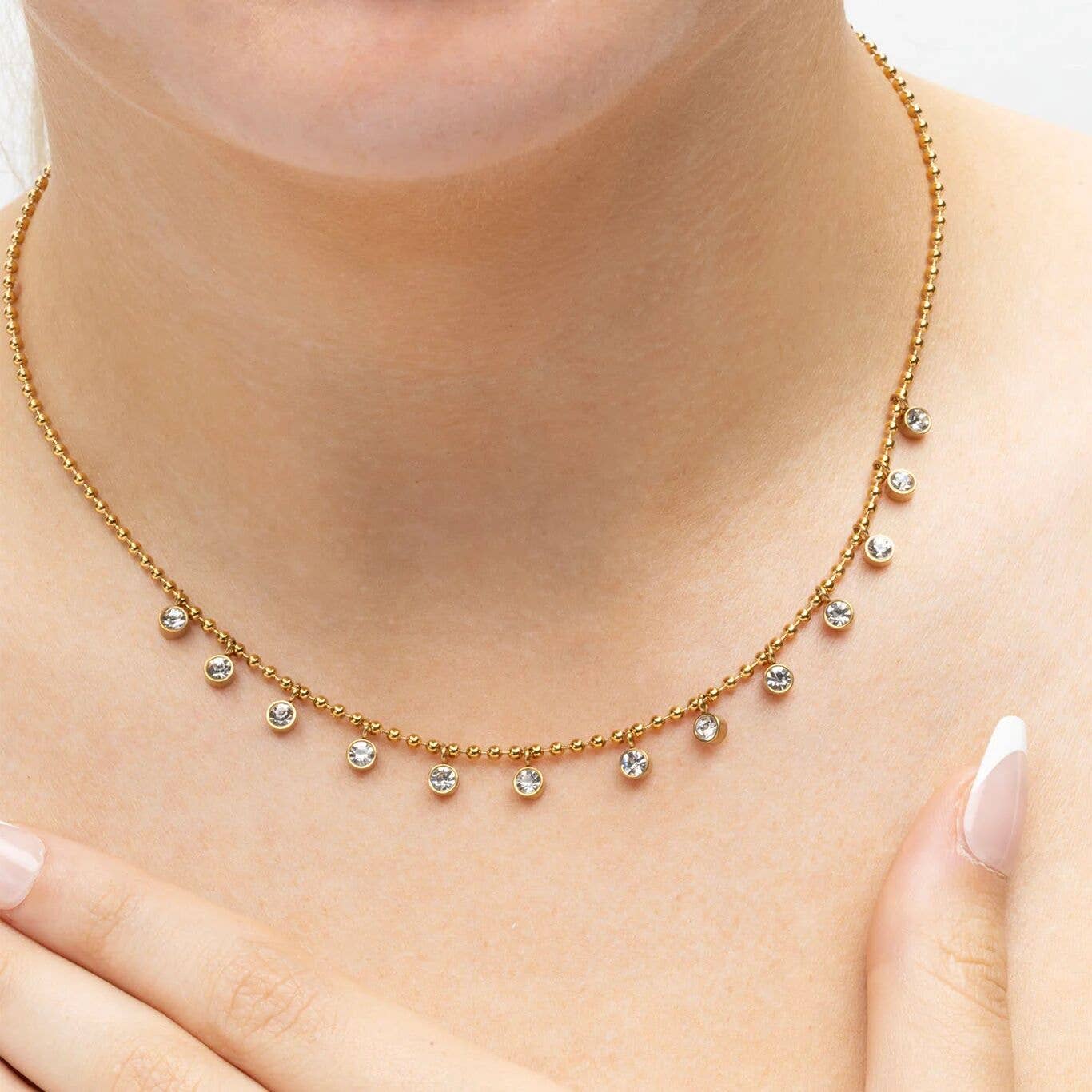 Round Stone Dangle Necklace