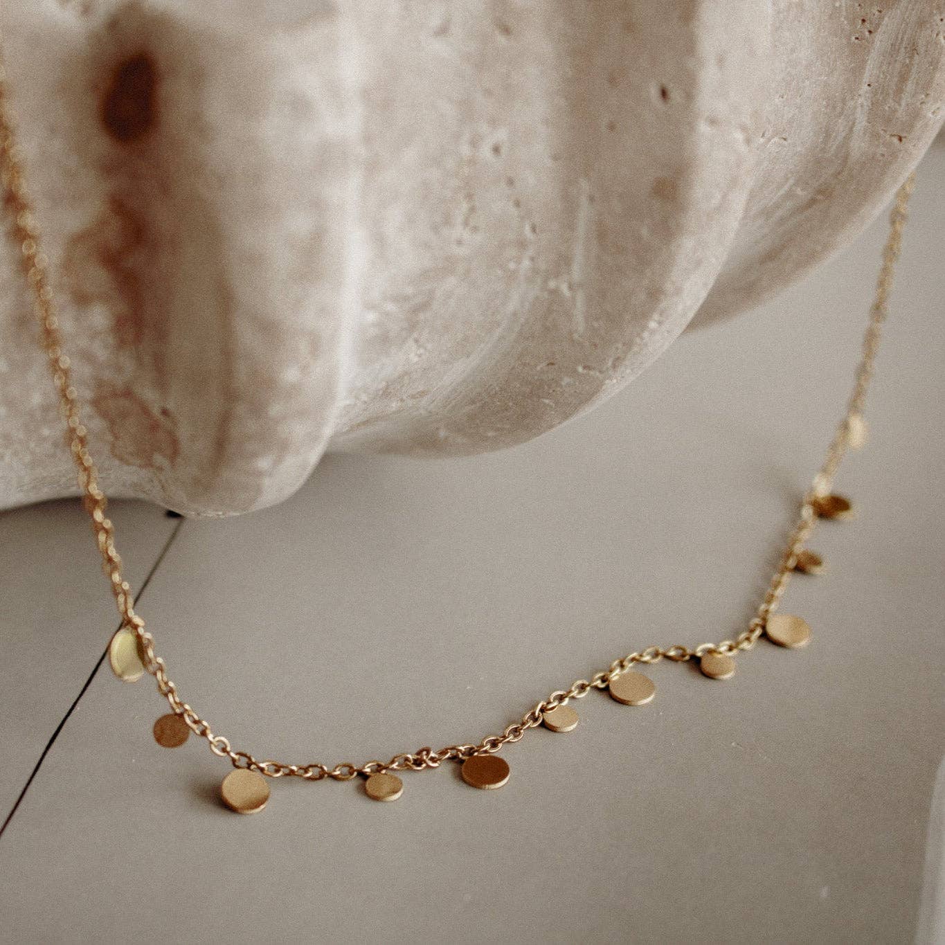 DOTTIE NECKLACE