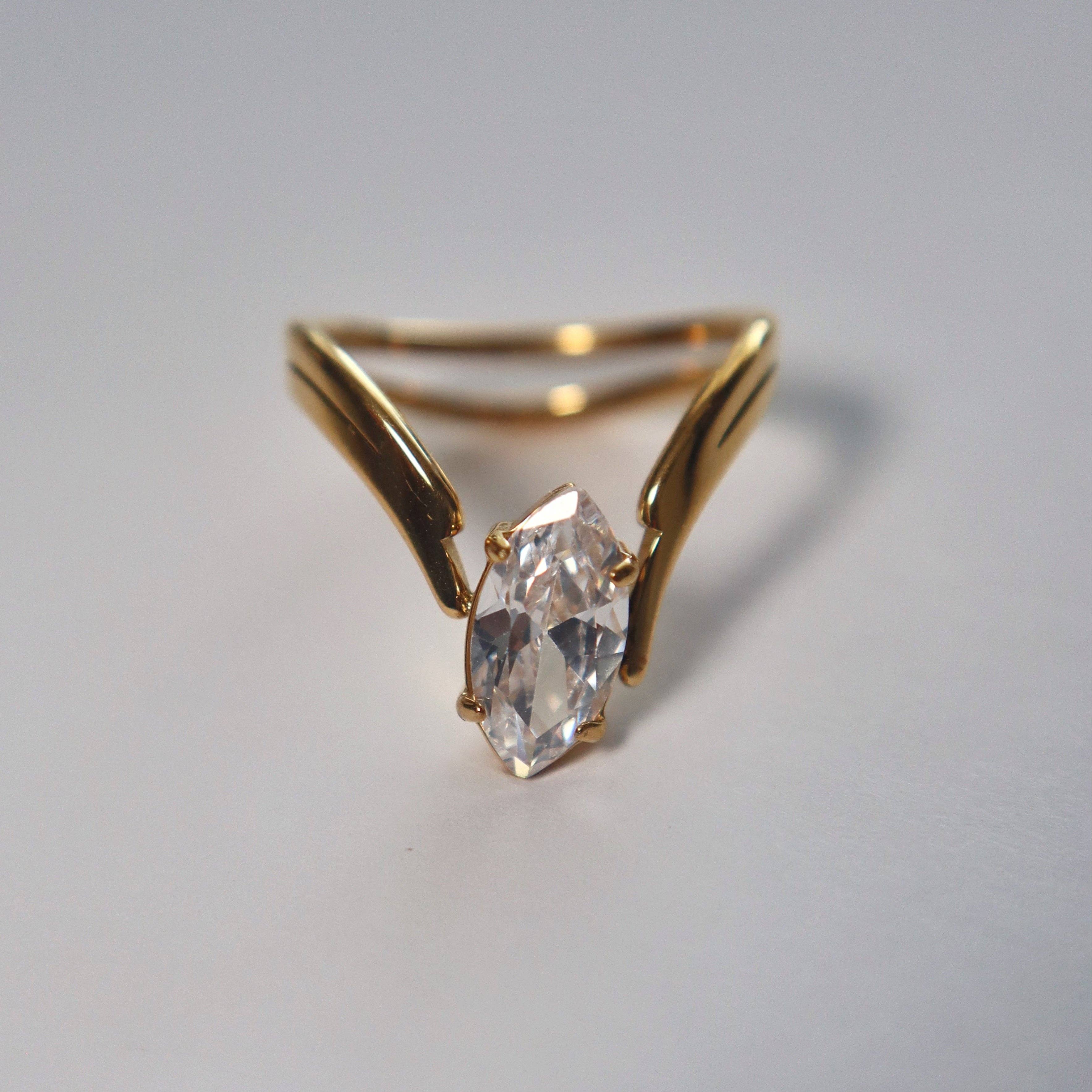 Elena Ring | V Marquise Ring