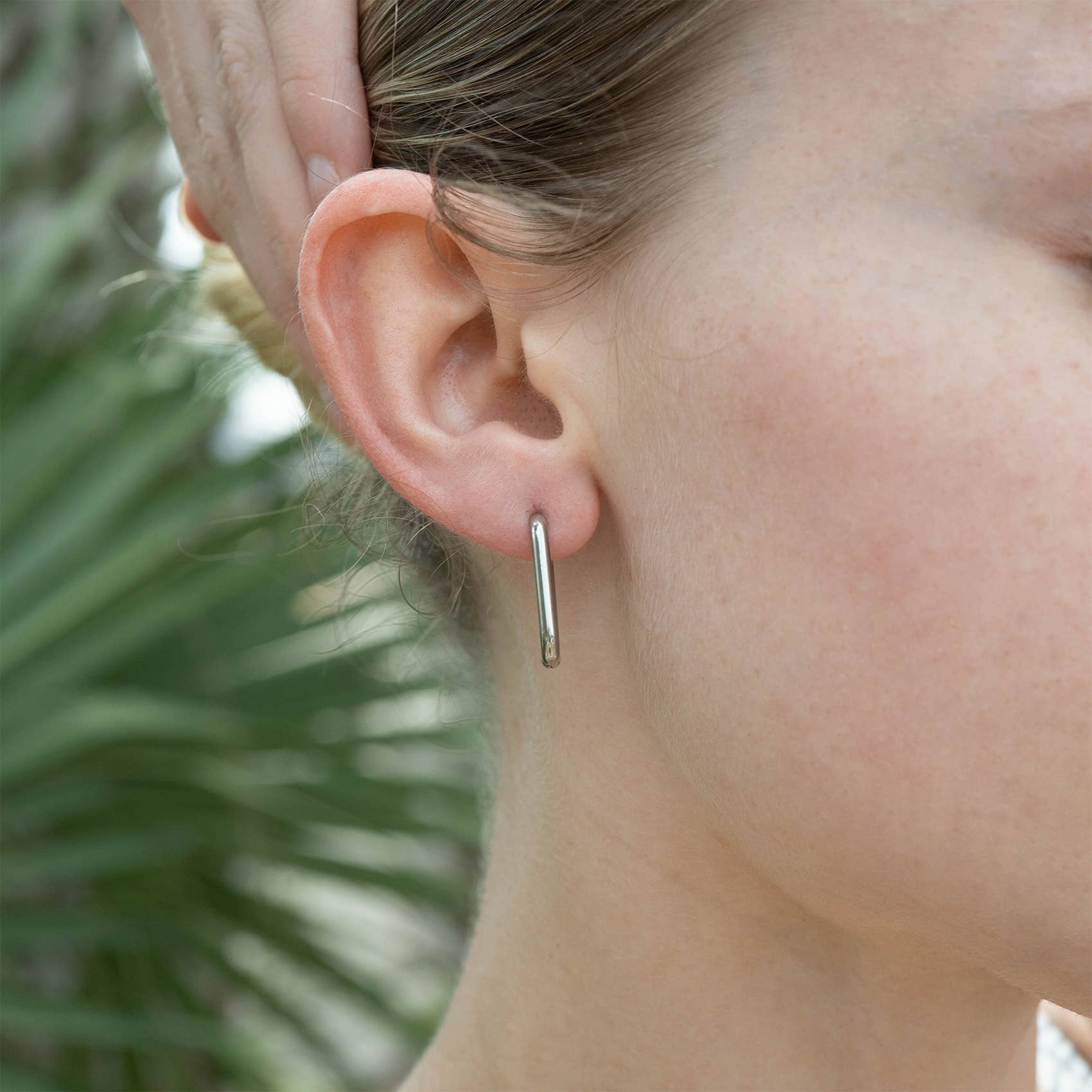 Rachelle Everyday Huggie Earrings
