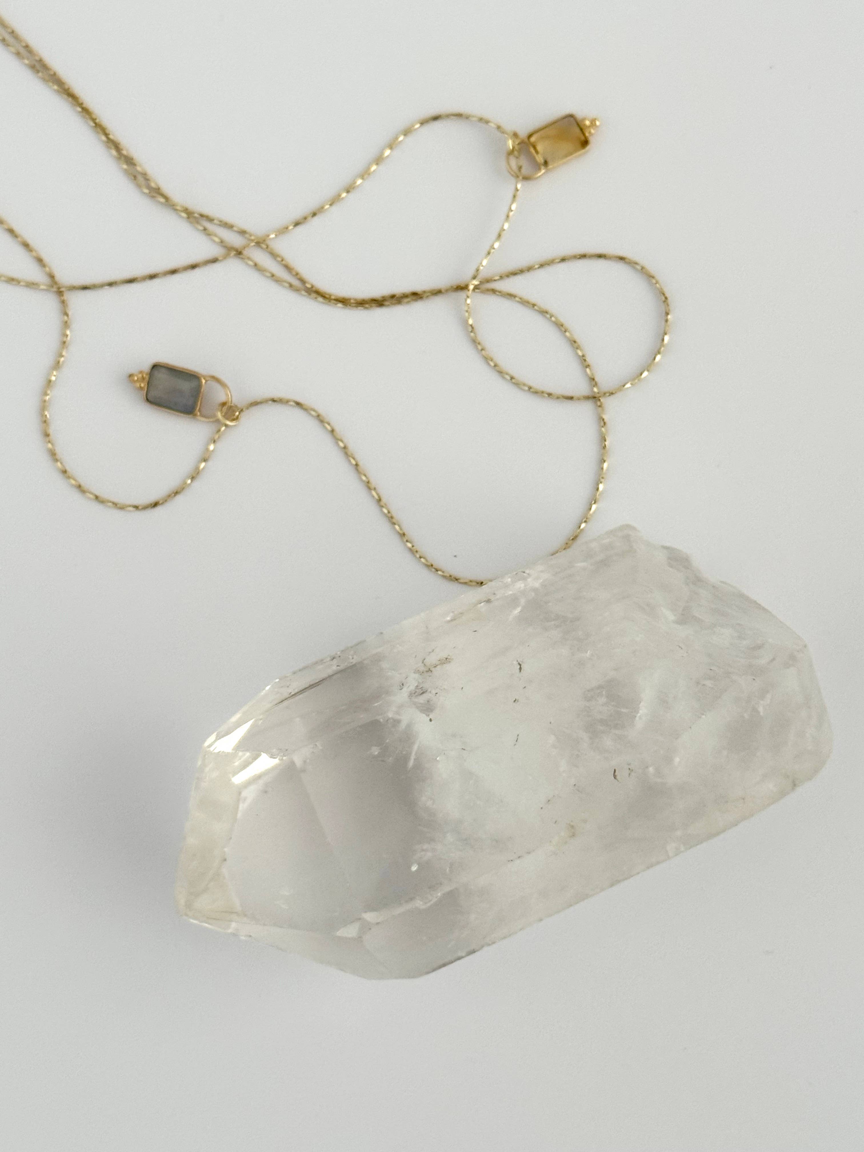 Une Pierre Précieuse Necklace 