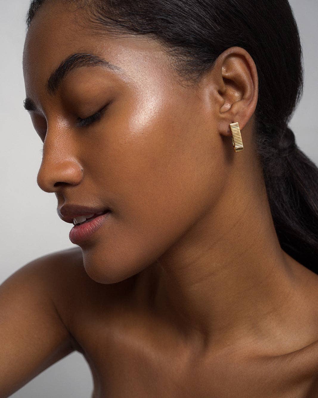Elly Fluted Hoops