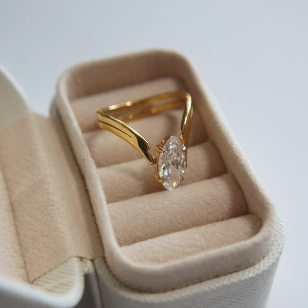Elena Ring | V Marquise Ring