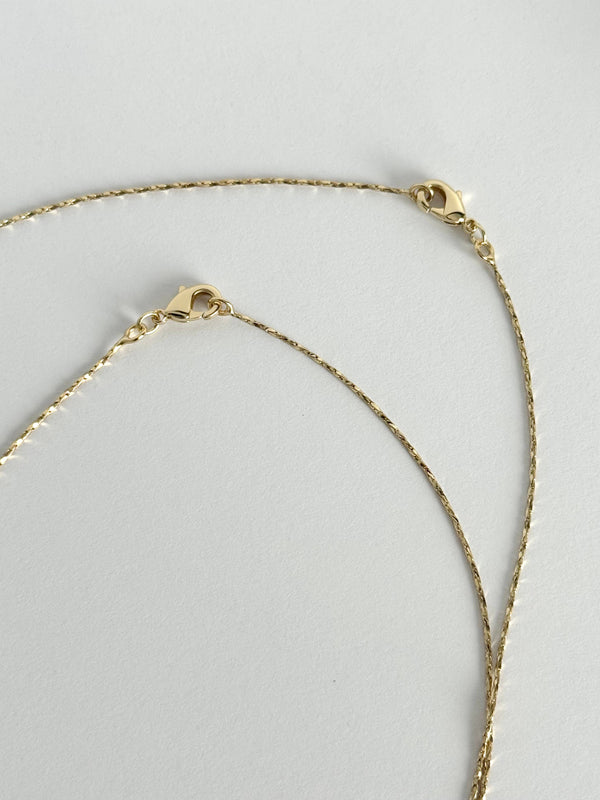 Une Pierre Précieuse Necklace 