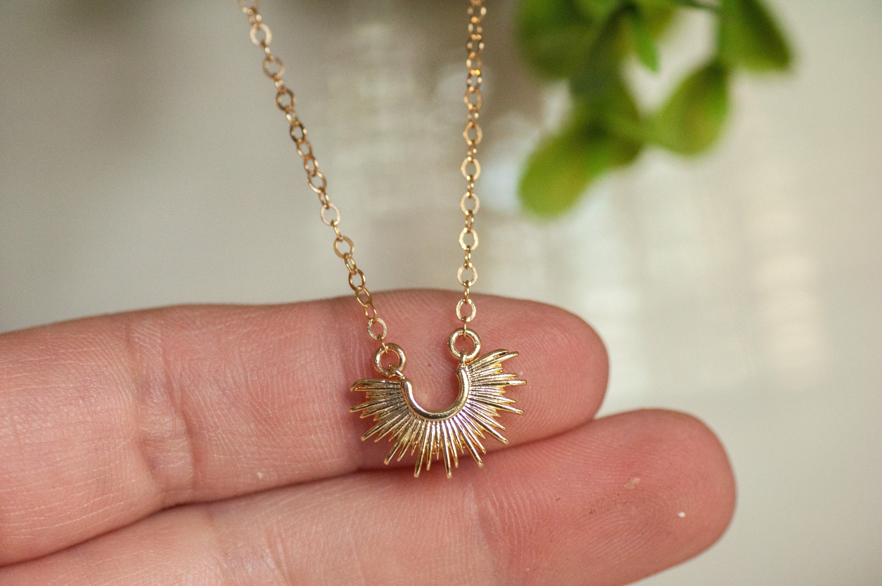 The Light Beam Necklace || Sunburst Necklace