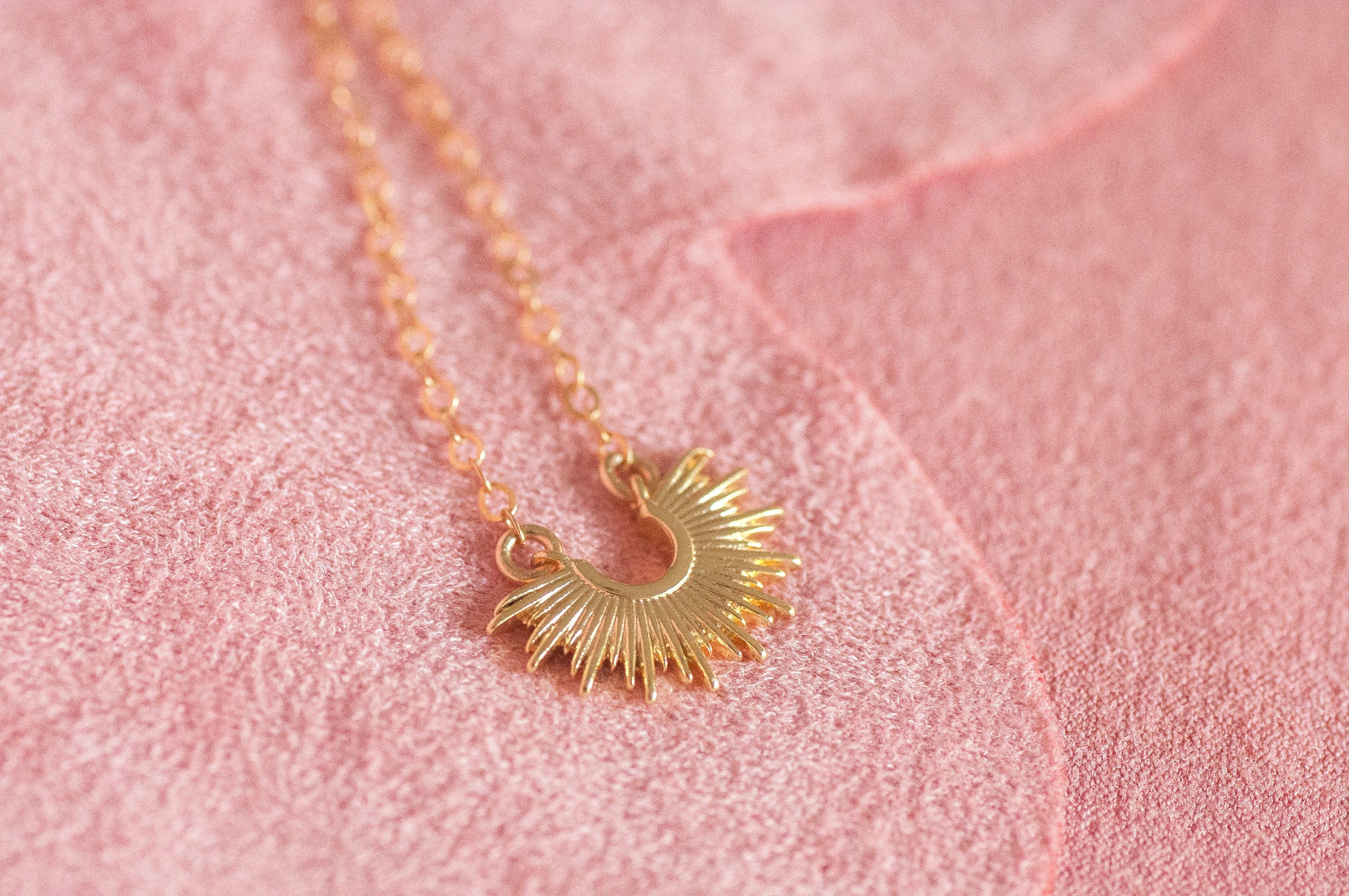 The Light Beam Necklace || Sunburst Necklace